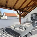 Mi Apartman Privlaka (Zadar)